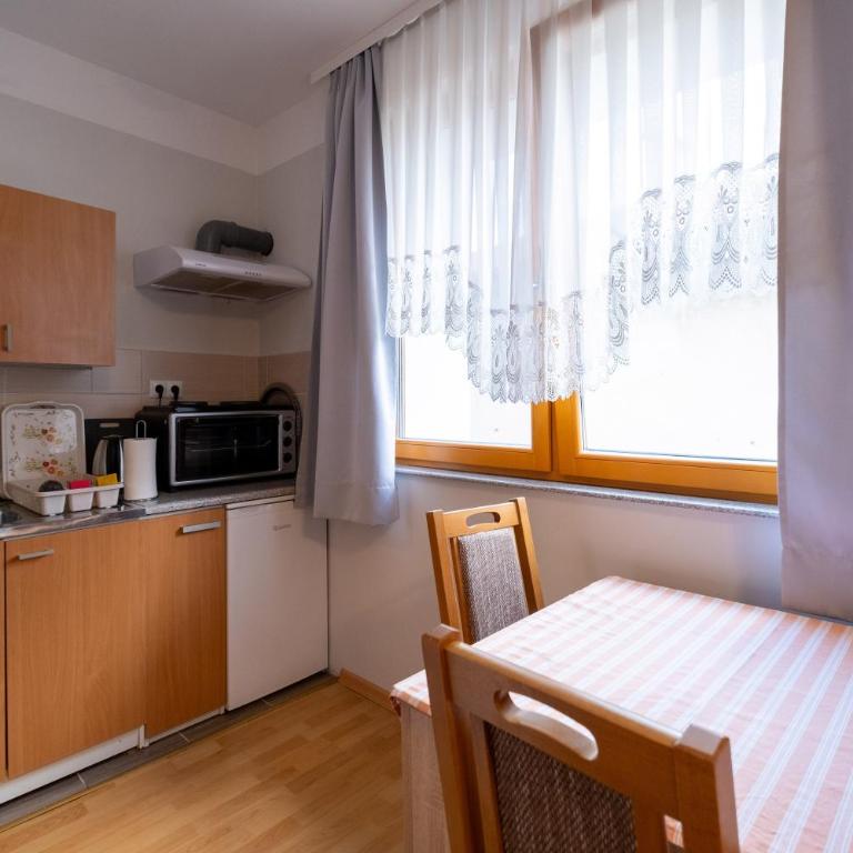 Guesthouse Rose - Deluks Trokrevetna Soba - 4