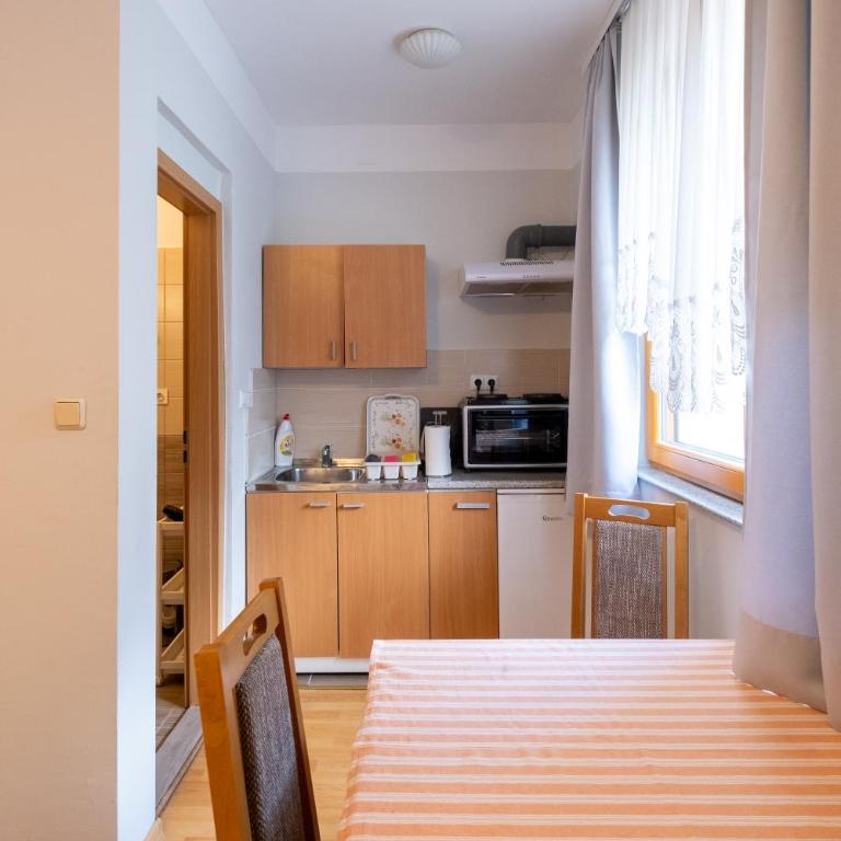 Guesthouse Rose - Deluks Trokrevetna Soba - 7