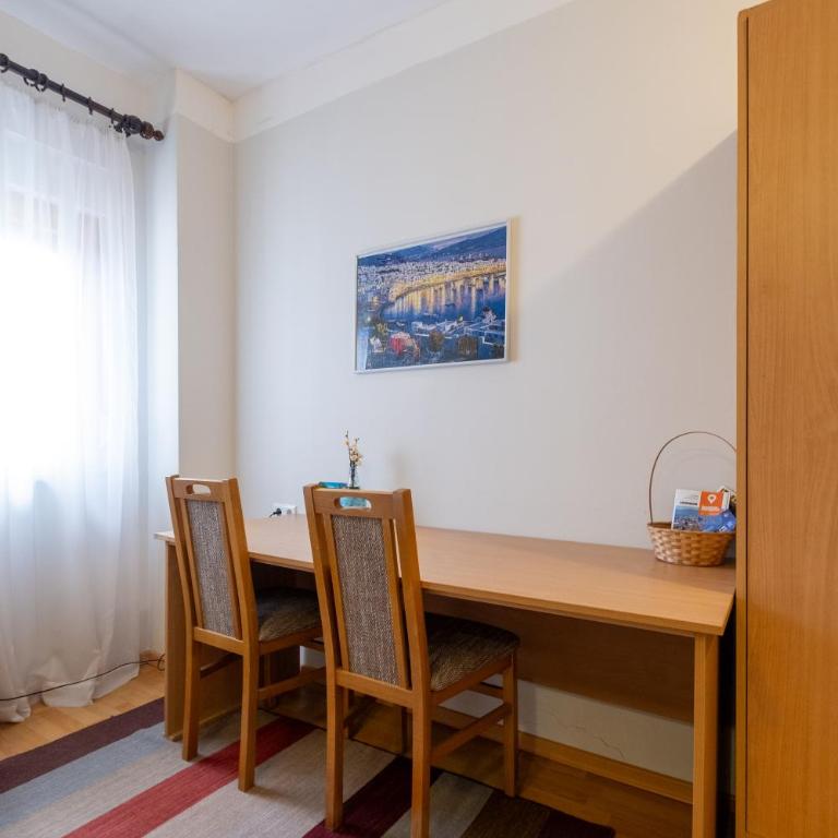Guesthouse Rose - Deluks Dvokrevetna Soba sa Bračnim Krevetom - 11