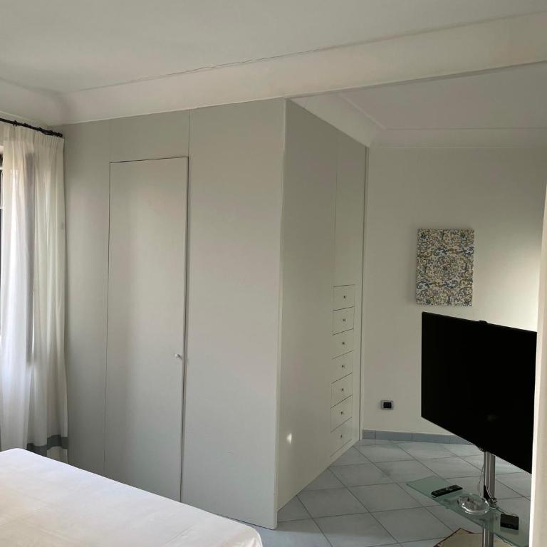 MARECHIARO 2 - Two-Bedroom Apartment - 11
