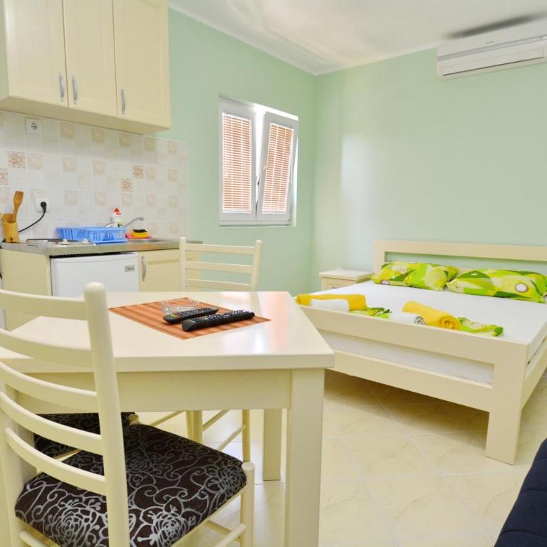 M&D Apartments Jaz - Studio - 9
