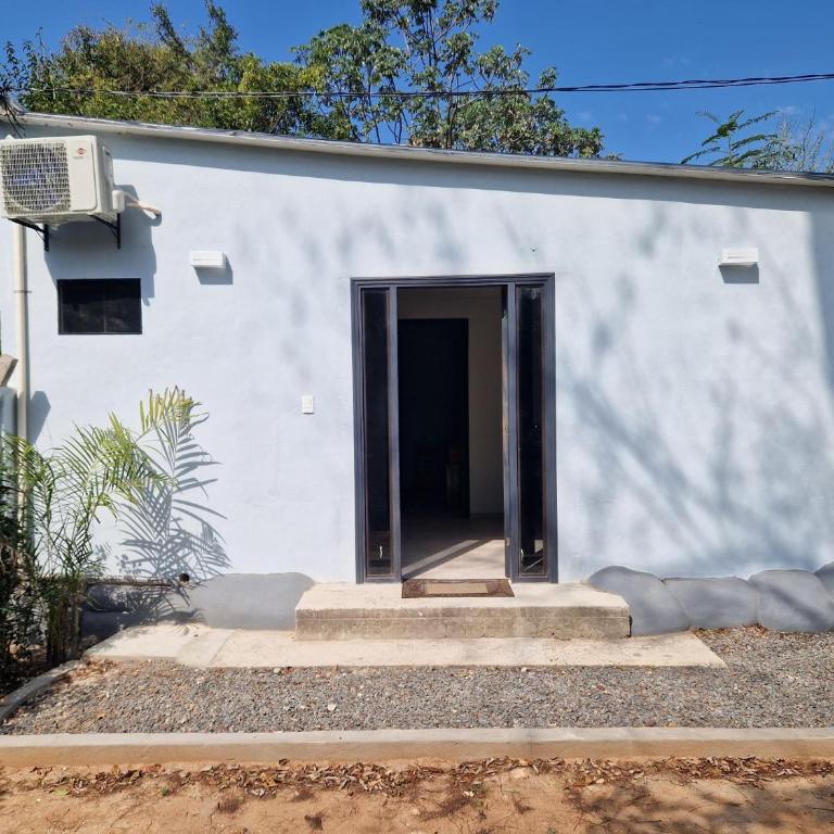 Einfamilienhaus (neu) in Paraguay, Areguá. 25 km nach Asuncion. - Casa de 2 dormitorios - 10