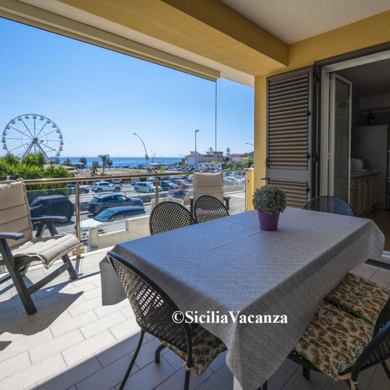 Hybla Sea Apartment - SiciliaVacanza - Appartamento con 3 Camere da Letto - 1