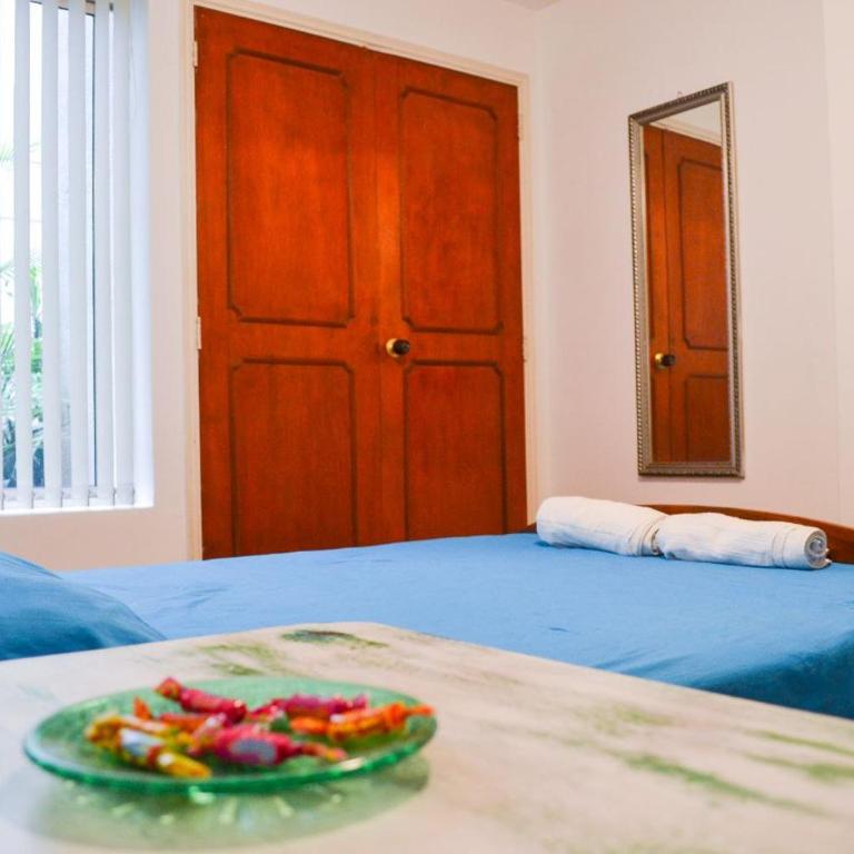 Habitación Privada en Conquistadores - Double Room with Shared Bathroom - 4
