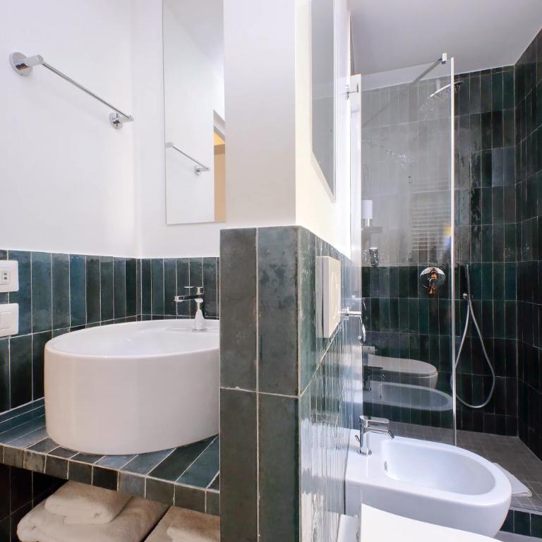 YCH-Montebello - Rooms - Grande Chambre Double - 3