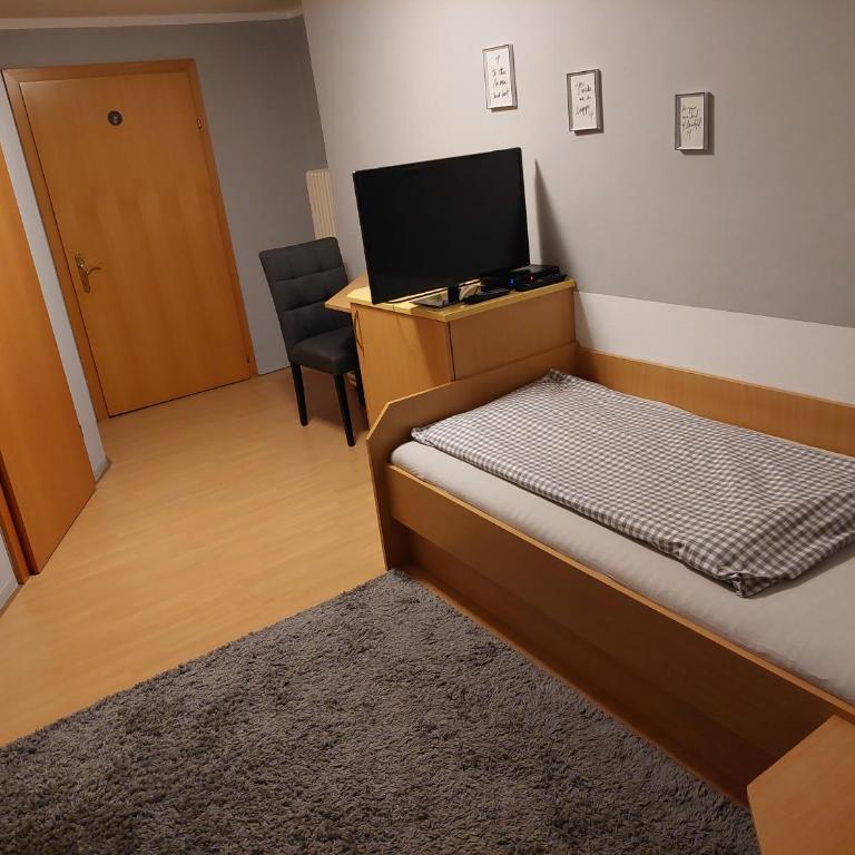 3 Raben - Leoben - Zimmer für Geschäftsreisende, Urlauber, Monteure und Handwerker, Polski Pensjonat Austria - Camera Singola con Bagno Privato - 14