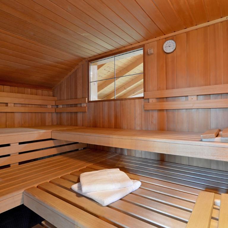 Landhaus Kostenzer mit Sauna - Vacation Home - 9