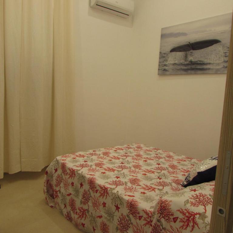 Enzo Home - Camera Matrimoniale con Bagno Privato - 5