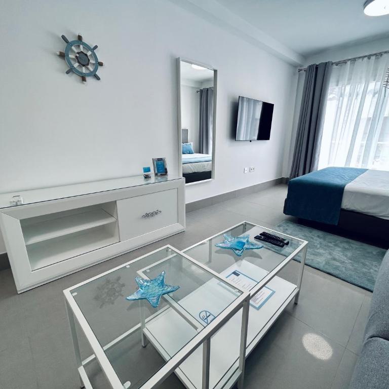 Mare Apartments Marbella - Deluxe King Studio - 22