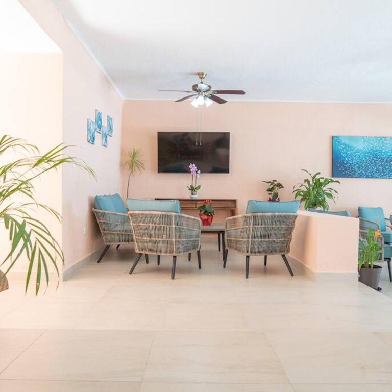 Villa Ixchel - right on the beach! - Villa - 11