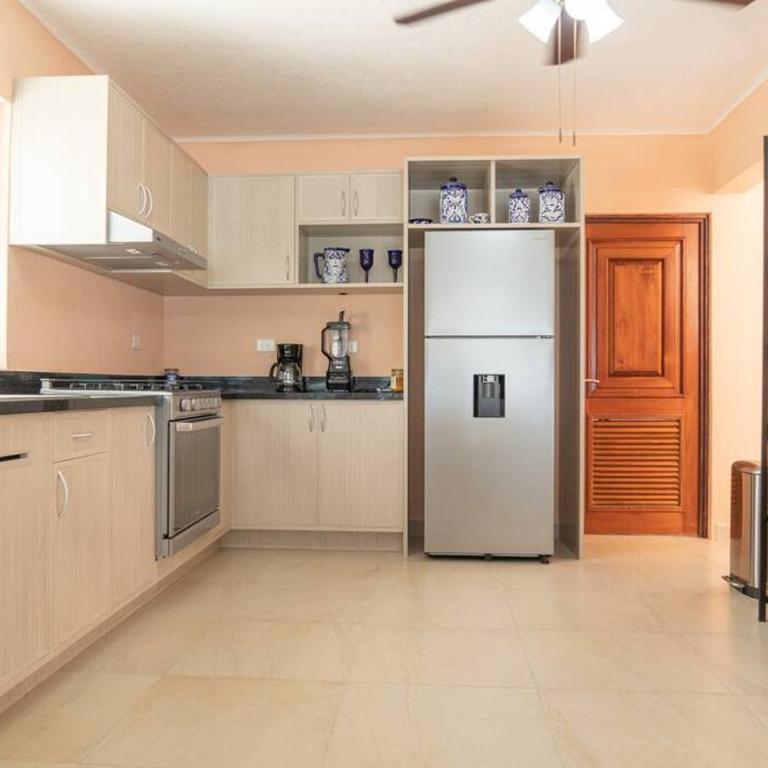 Villa Ixchel - right on the beach! - Villa - 19