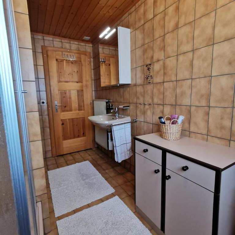 CHALET HÜTTLE - authentisch, ruhig, mitten im grün - Chalet con 3 Camere da Letto - 20
