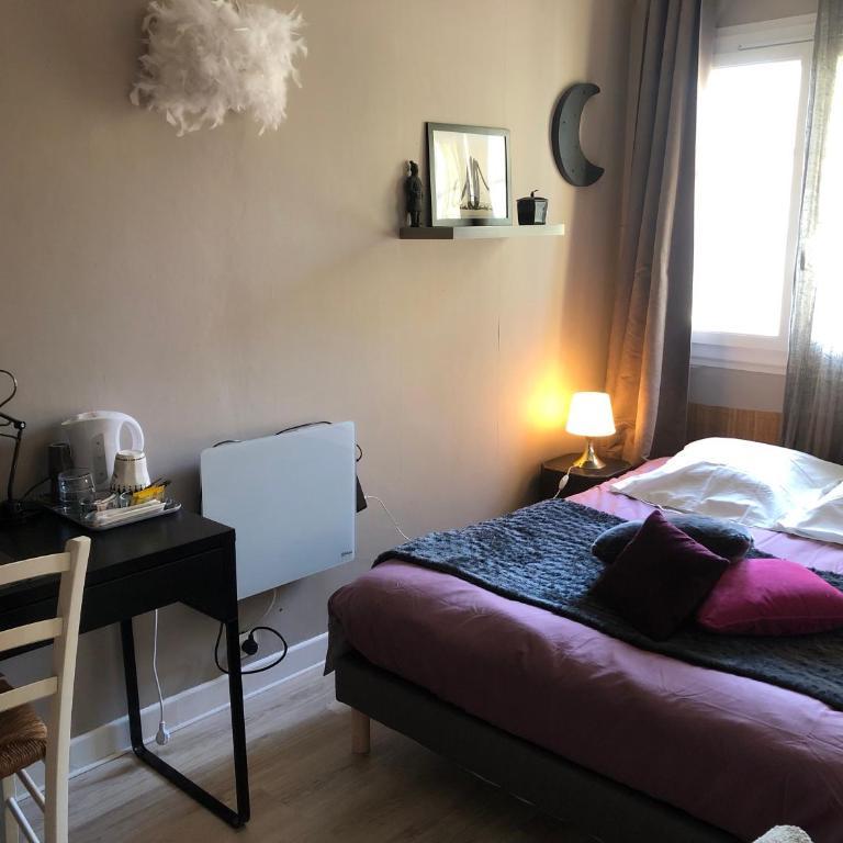 Charmante chambre privée 5/10 mn du CentreVille/Port-Jardin/Parking - Habitación Doble Estándar con ventilador - 17
