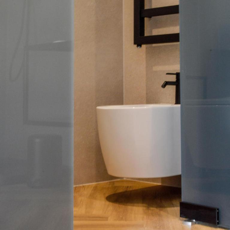Adriatic Luxury Suites - Camera Matrimoniale con Balcone - 8
