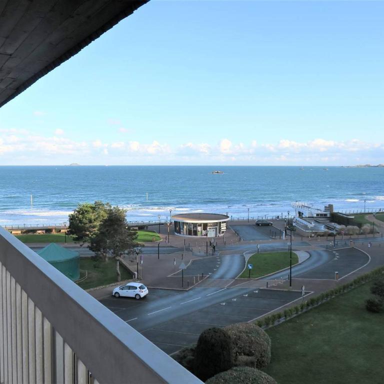 Appartement à Perros-Guirec avec Vue Panoramique, Terrasse et Parking Privé - FR-1-368-271 - Apartment (6 Erwachsene) - 6