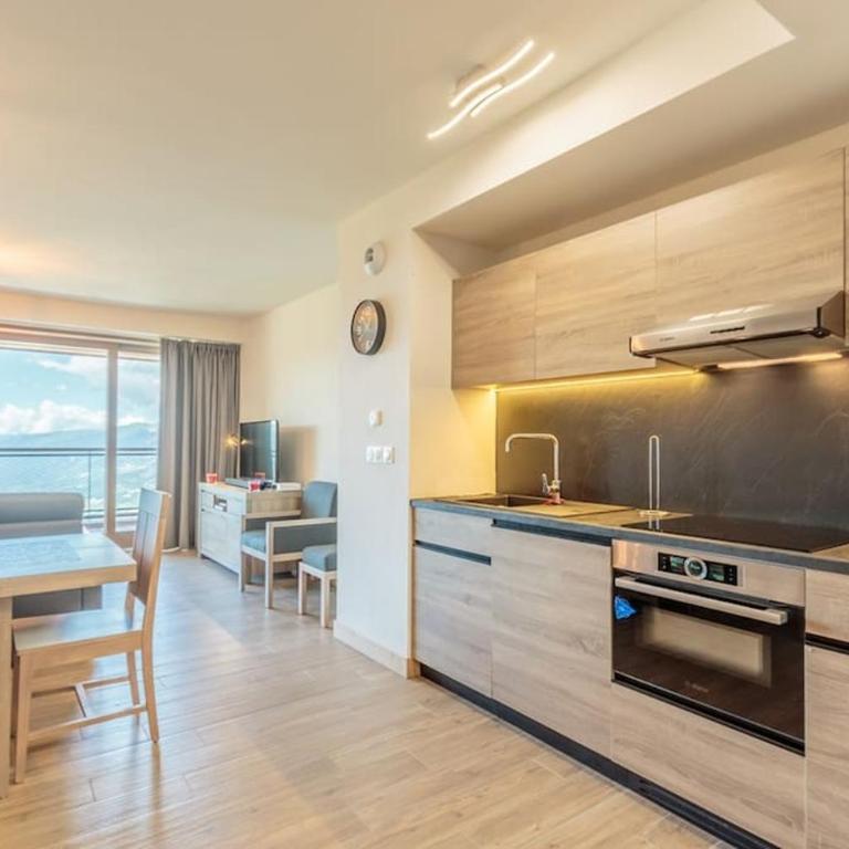 Appartement Haute gamme ski aux pieds, piscine, sauna. - Three-Bedroom Apartment - 7