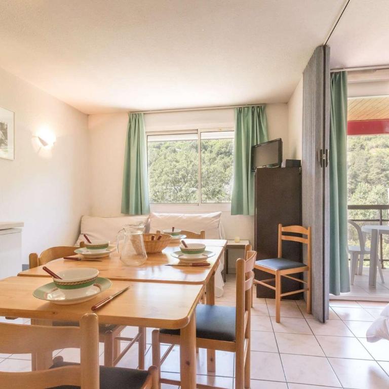 Appartement 2 pièces avec coin nuit, balcon, parking et casier à ski - Proche télécabine et centre - FR-1-330C-16 - Appartement (6 Adultes) - 11