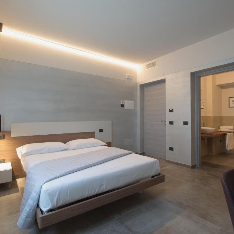 Via Goito 25 Rooms & Apartment - Camera Matrimoniale con Bagno Privato - 12