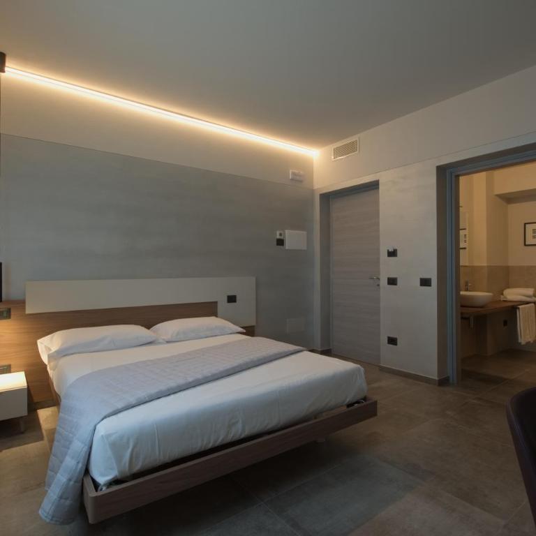 Via Goito 25 Rooms & Apartment - Camera Matrimoniale con Bagno Privato - 11