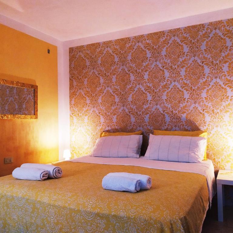 Zen Accommodations Rialto - Camera Matrimoniale con Bagno in Comune - 1