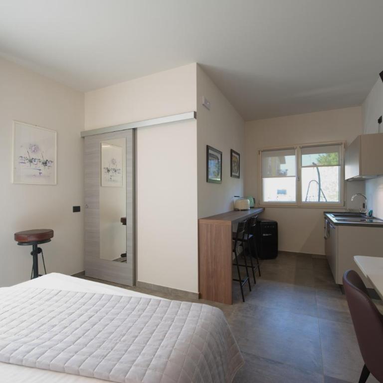 Via Goito 25 Rooms & Apartment - Ampia Camera Matrimoniale - 28