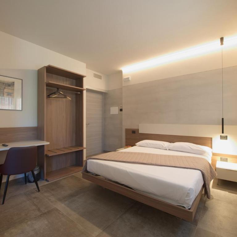 Via Goito 25 Rooms & Apartment - Camera Matrimoniale Superior - 12