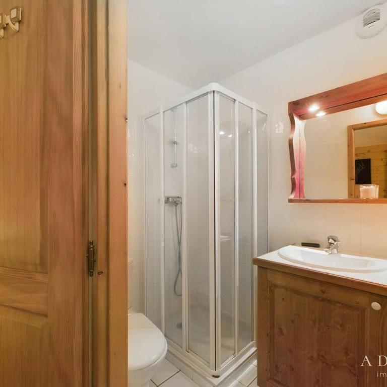 Superbe 4 pièces à Montvalezan avec terrasse SE, proche pistes et commerces, parking inclus - FR-1-398-534 - Appartement (8 Adultes) - 11