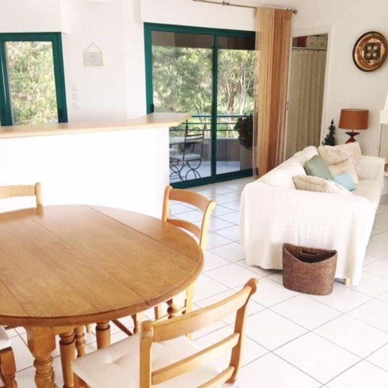 Superbe villa avec immense terrasse et vue sur mer, à 200m des plages - 2 chambres climatisées - FR-1-100-172 - Apartment - 22