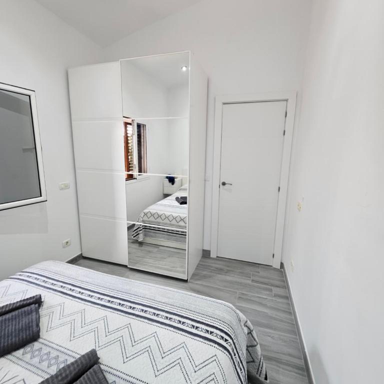 Chalet Luxury with privacy and Jacuzzi By Canarias prime homes - Chalet - 8