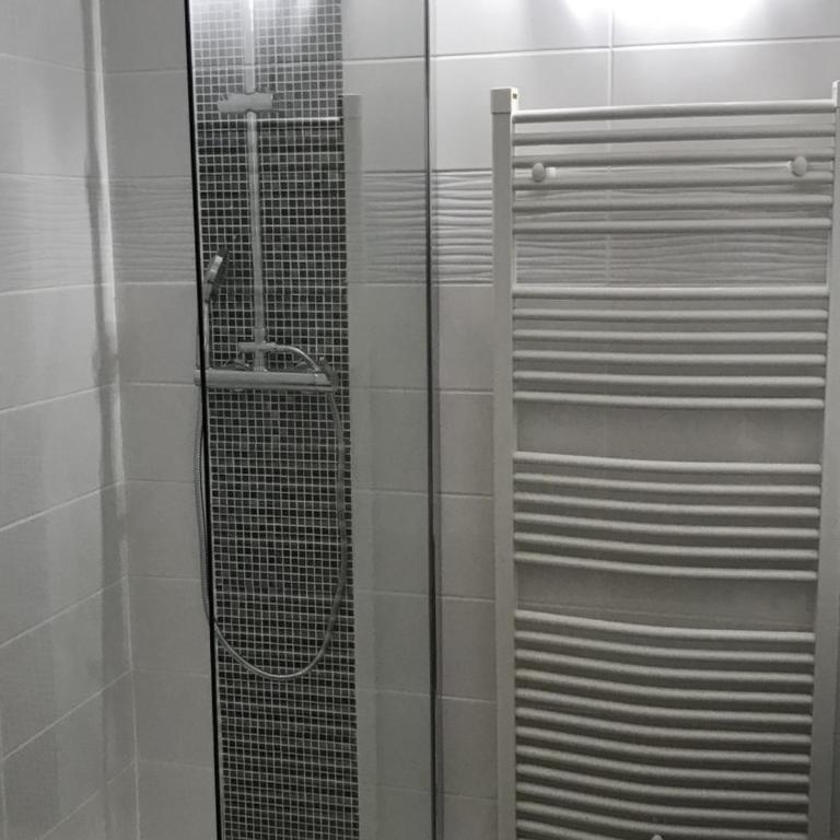 Duplex T3 6 pers, plage à 2 pas, parking privé - FR-1-81-497 - Appartement (6 Adultes) - 10