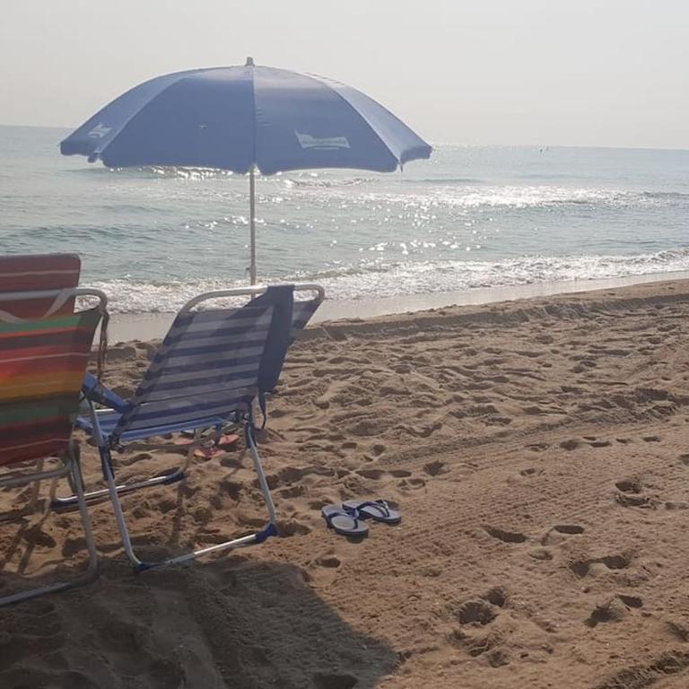 Chalet adosado en la playa de El Perellonet con piscina, pista tenis - Four-Bedroom House - 29
