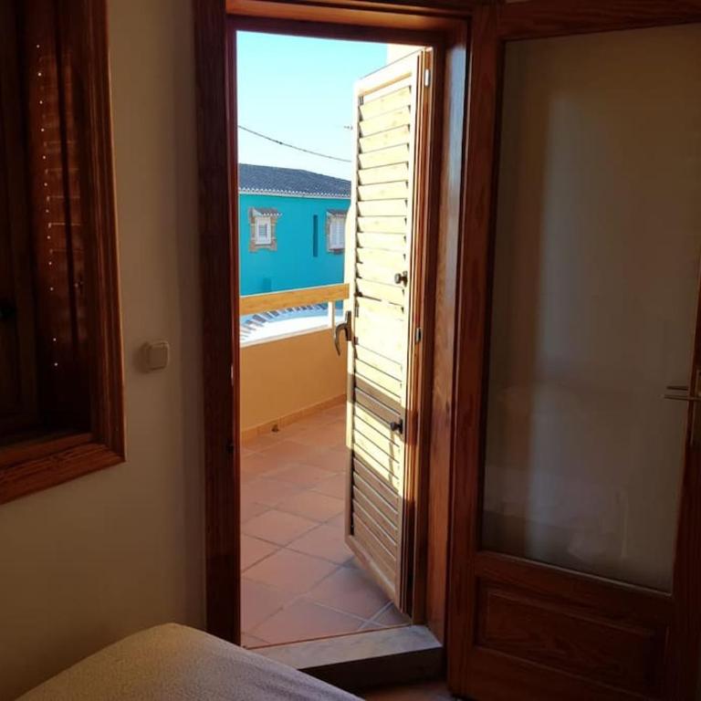 Chalet adosado en la playa de El Perellonet con piscina, pista tenis - Four-Bedroom House - 30