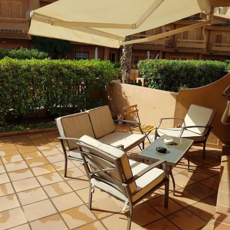 Chalet adosado en la playa de El Perellonet con piscina, pista tenis - Four-Bedroom House - 38