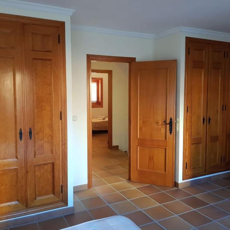 Chalet adosado en la playa de El Perellonet con piscina, pista tenis - Four-Bedroom House - 48