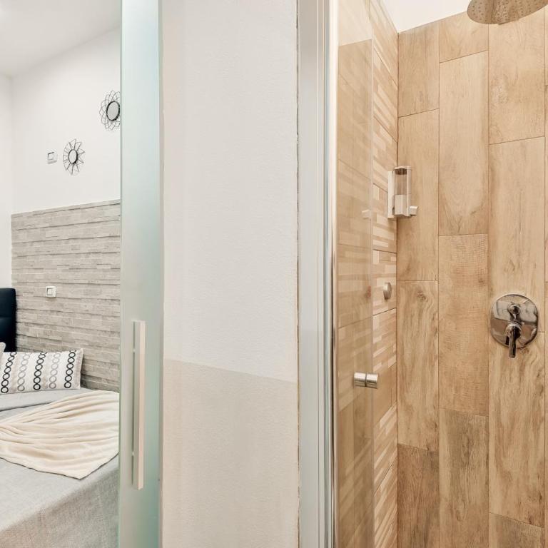 Alby Express Rooms - Camera Matrimoniale Budget - 7