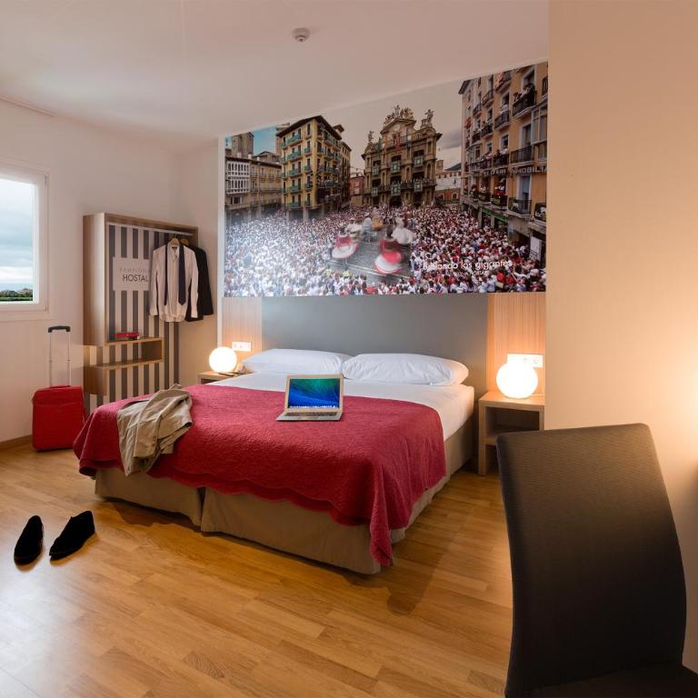 IRAIPE Pamplona Hostal Auto Check-in - Habitación Doble - 1 o 2 camas - 3