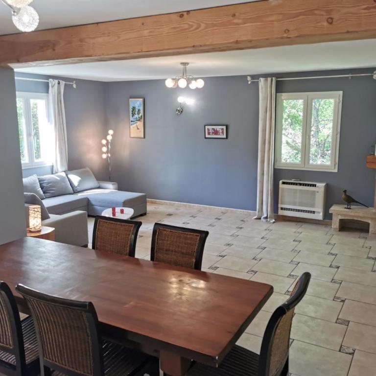 1832 La Rabassière - Gîte - Maison 4 Chambres - 28