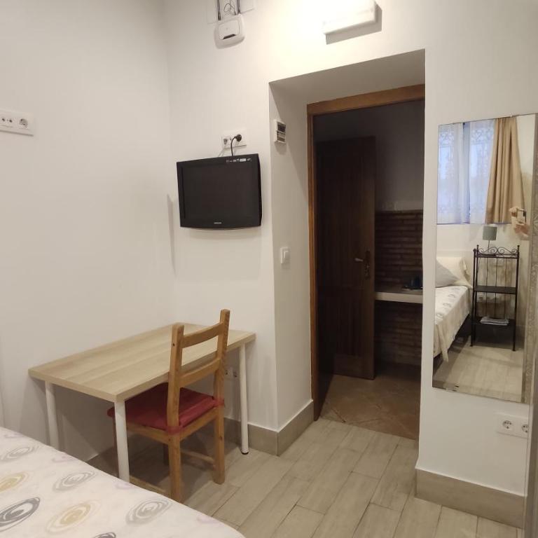 Dormir en Cádiz - Habitación Doble Económica - Planta baja - 5