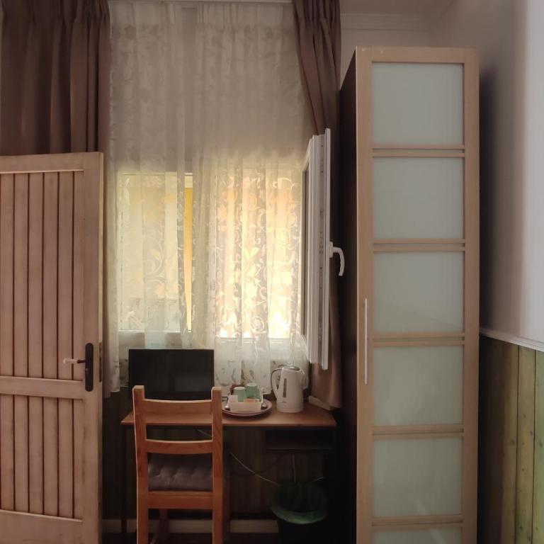 Dormir en Cádiz - Habitación Doble Pequeña - 1