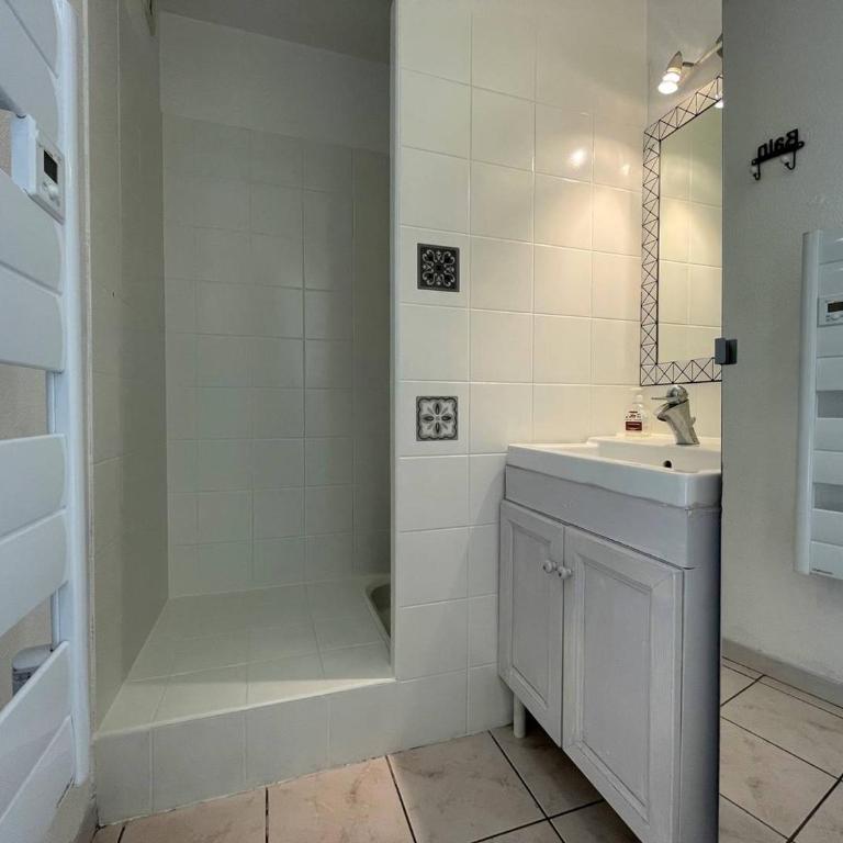 Studio confortable avec coin nuit pour 4 pers, à 100m de la télécabine et 200m du centre, parking inclus - FR-1-330C-135 - Appartement - 16