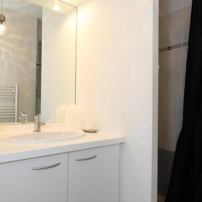 Appartement T2 avec Terrasse, proche Thermes, garage et Wifi - Balaruc-les-Bains - FR-1-553-182 - Appartement - 14