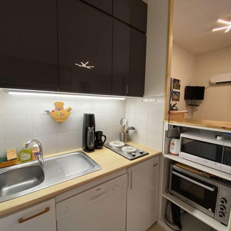 Charmant Appartement 2-4 Pers, Centre-Ville, Piscine, Proche Ski - Studio - 5