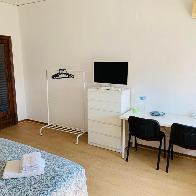Sostegno d'amore - Camera Tripla con Bagno Privato Esterno - 7
