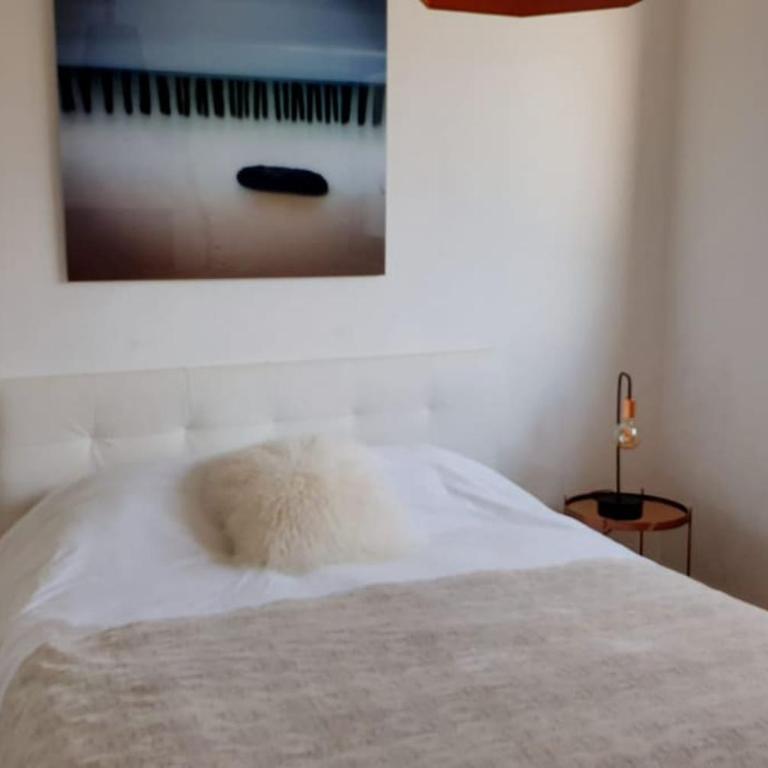 LE SOLAVUE 150 M2 VUE EXCEPTIONNELLE SUR LE LAC - Three-Bedroom Apartment - 9