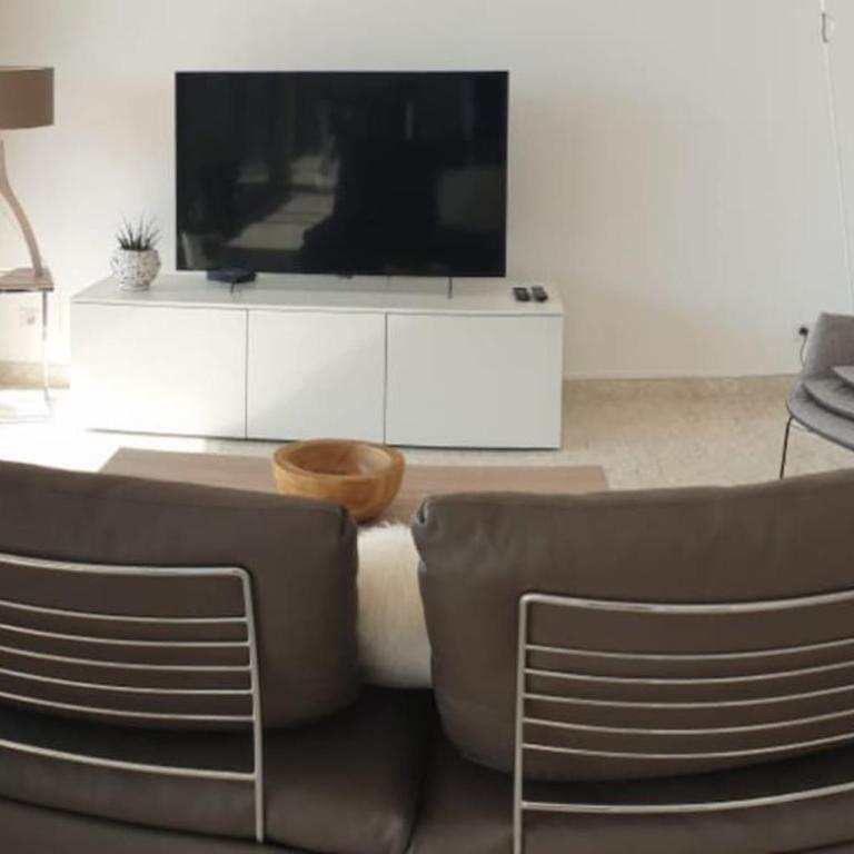 LE SOLAVUE 150 M2 VUE EXCEPTIONNELLE SUR LE LAC - Three-Bedroom Apartment - 11