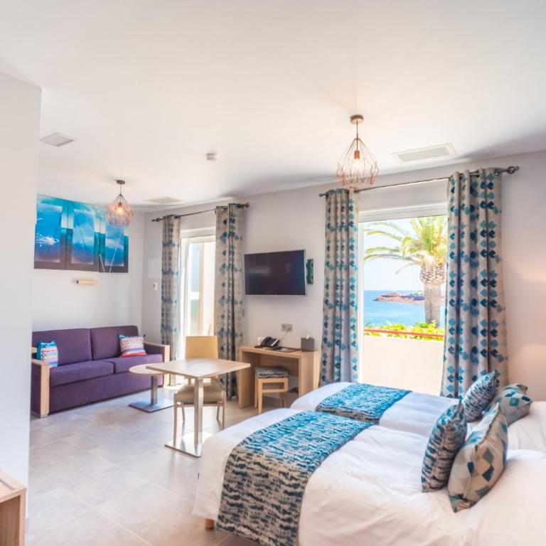 Hôtel et Appart Hôtel Les Flots Bleus - Studio - Vue sur Mer - 1