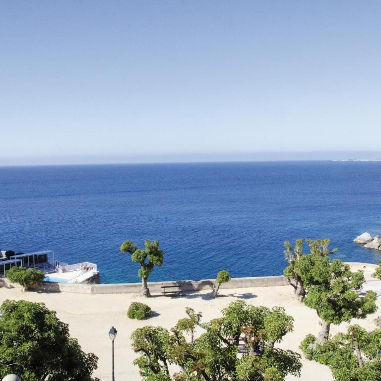 Hotel Restaurant Christophe Colomb - Chambre Double ou Lits Jumeaux - Vue sur Mer - 5