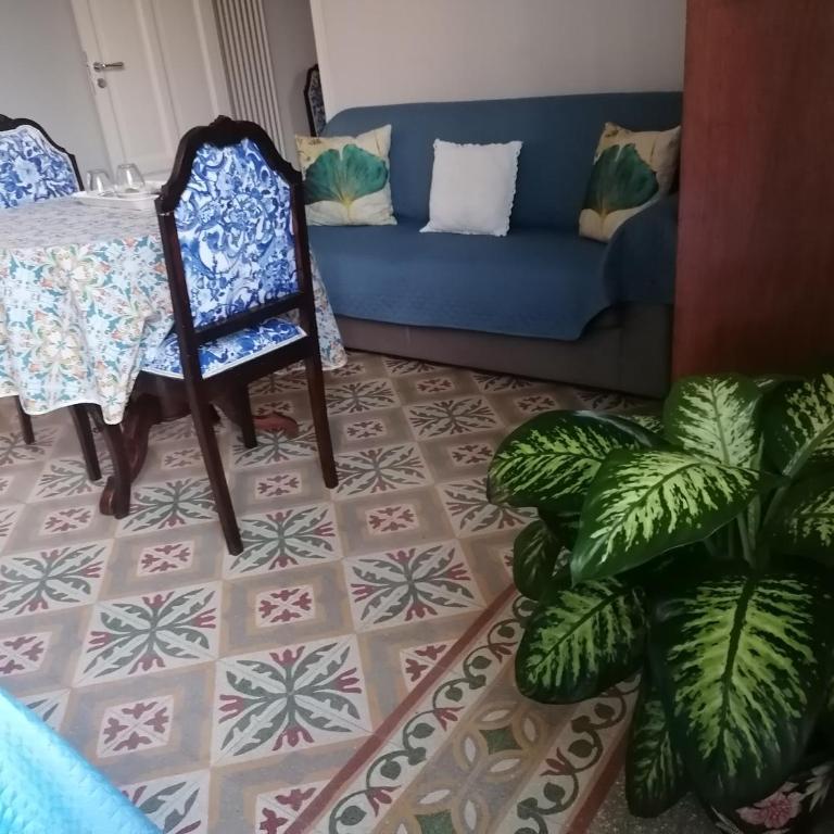 Battisti 18 Vintage Rooms - Triple Room with Private External Bathroom - 7