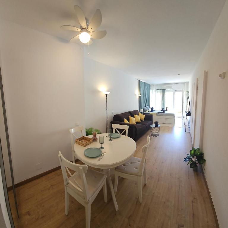 Central Tranquility City Center Apartment BY NAMASTE ELITE - Apartamento de 1 dormitorio - 2