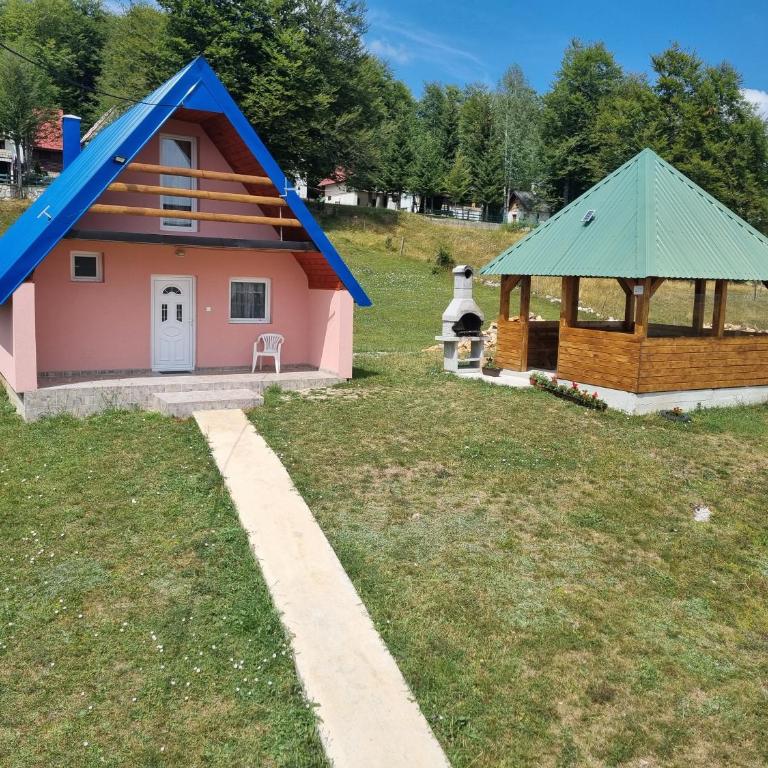Bungalow in Mountain - Two-Bedroom Apartment - 4